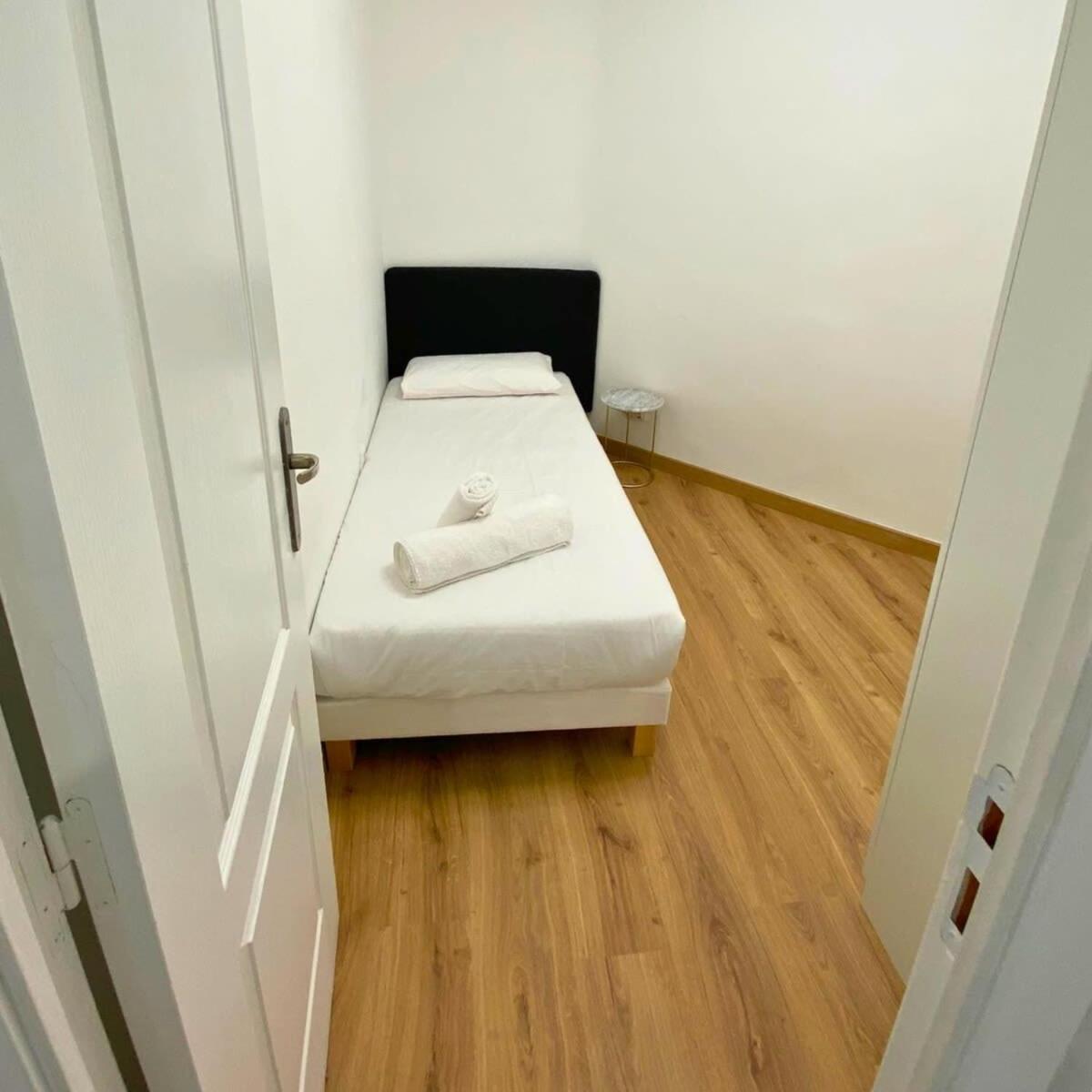 Great In Poblenou Perfect For 4 People Barcelona